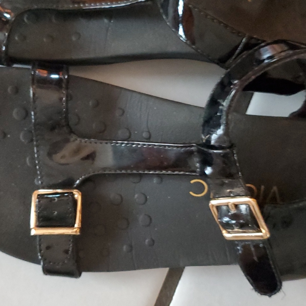 Vionic sandals - Picture 2 of 3